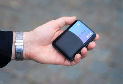 💳 Solayer lanza la tarjeta Emerald para pagos cripto